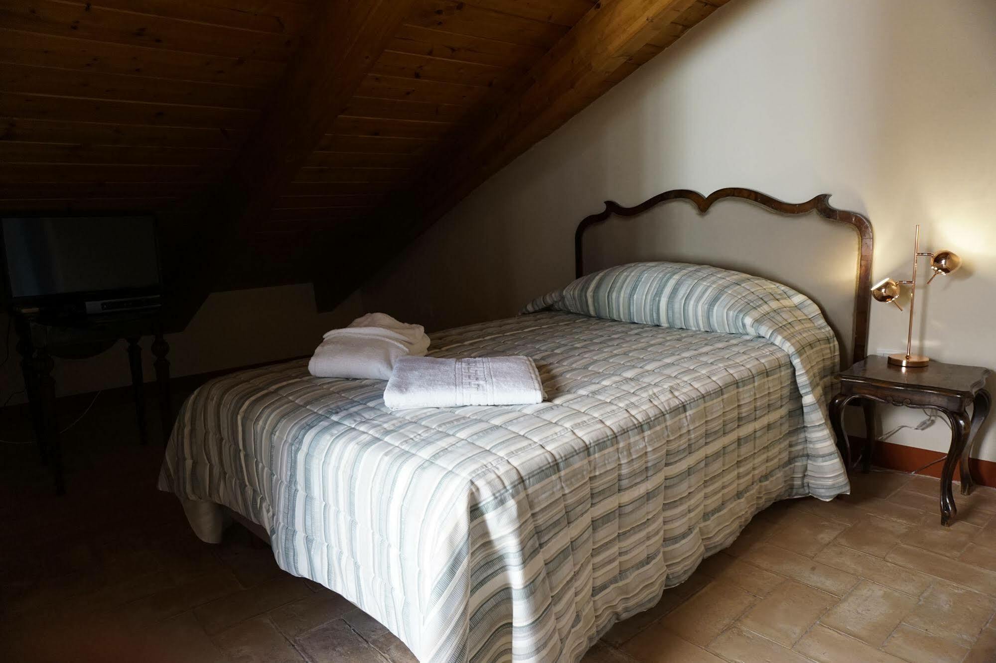 Bed & Breakfast Casa Isolani Charms Santo Stefano